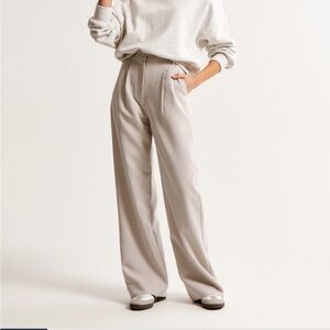 NWT Abercrombie & Fitch Sloane Tailored Pant